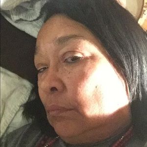 Meet your Posher, Analida